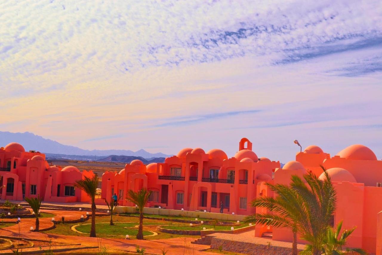Hostmark Zabargad Beach Resort Abū Ghuşūn Dış mekan fotoğraf