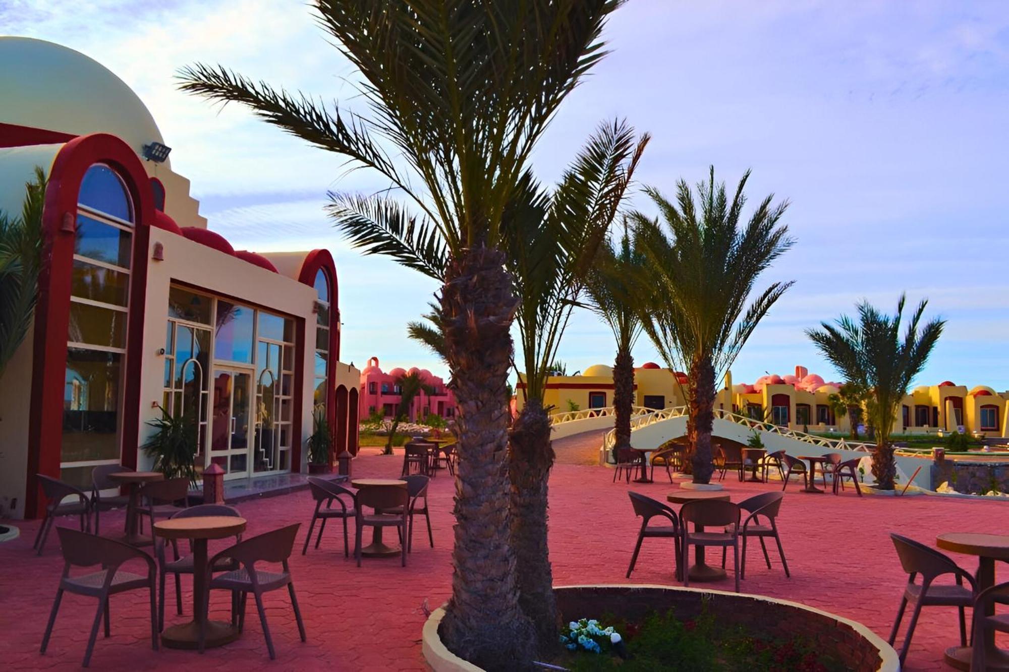 Hostmark Zabargad Beach Resort Abū Ghuşūn Dış mekan fotoğraf